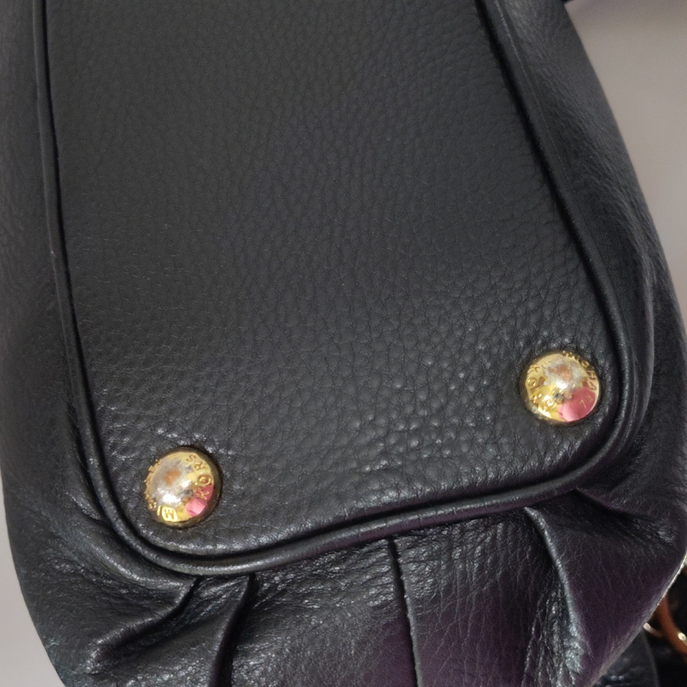Black Michael Kors Leather Tote Bag with Gold Accents And Wallet - Picture 9 of 17
